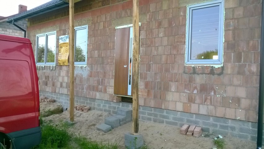 Okna PCV Aluplast złoty dąb i drzwi Delta